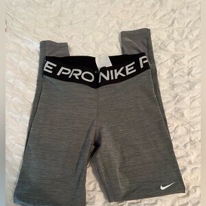 Nike Pro Gray Leggings Women’s S